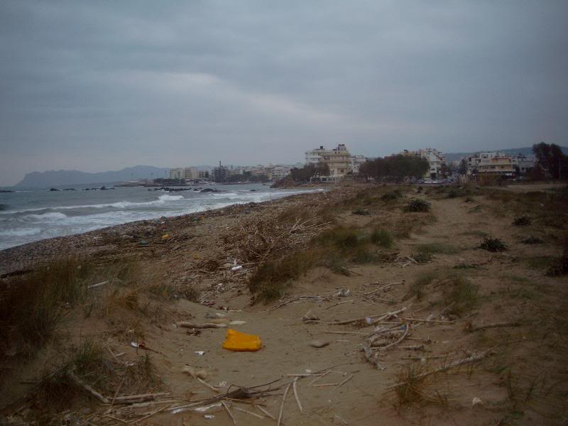 rubbish on the beach Nea Kydonia 6