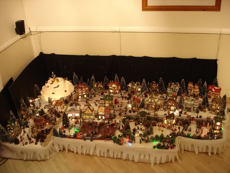 My 2006 Lemax Village 1