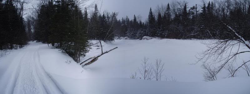 cruising along the banks of the hudson pano
