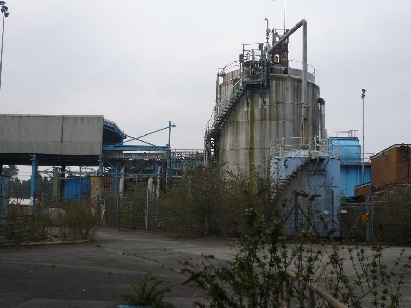 Taking a look around before we go in...cell 3 west beck...