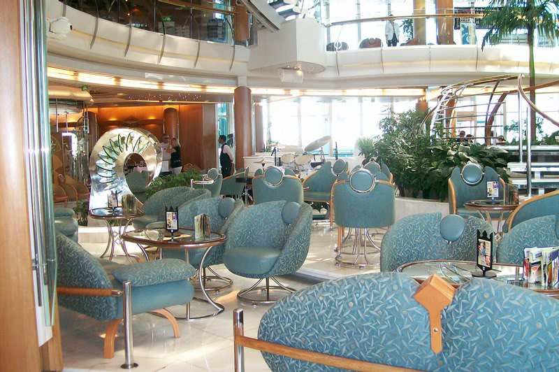 Legend of the Seas. Centrum.