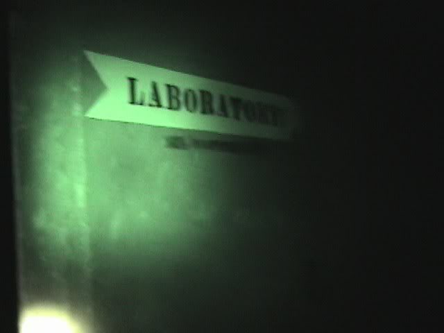 Labratory tunnel sign