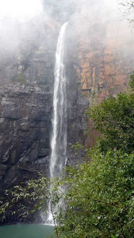 �f�_06Apr071032 03