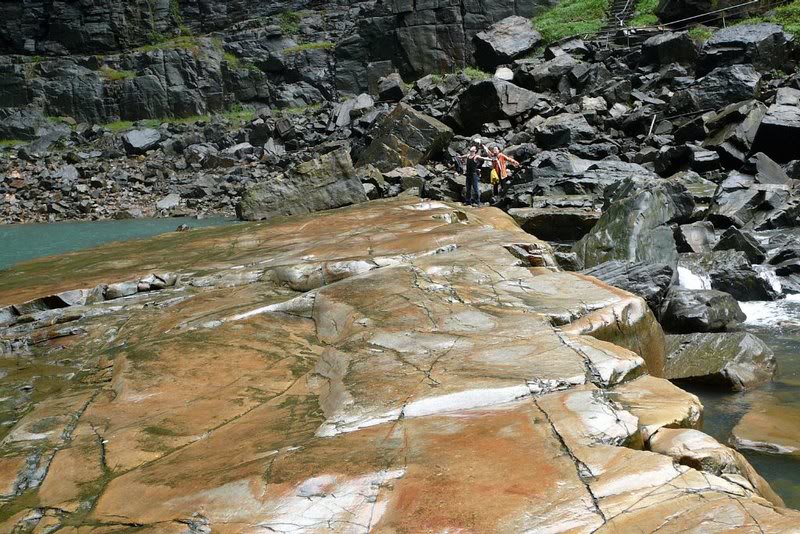 �f�_06Apr071054 31