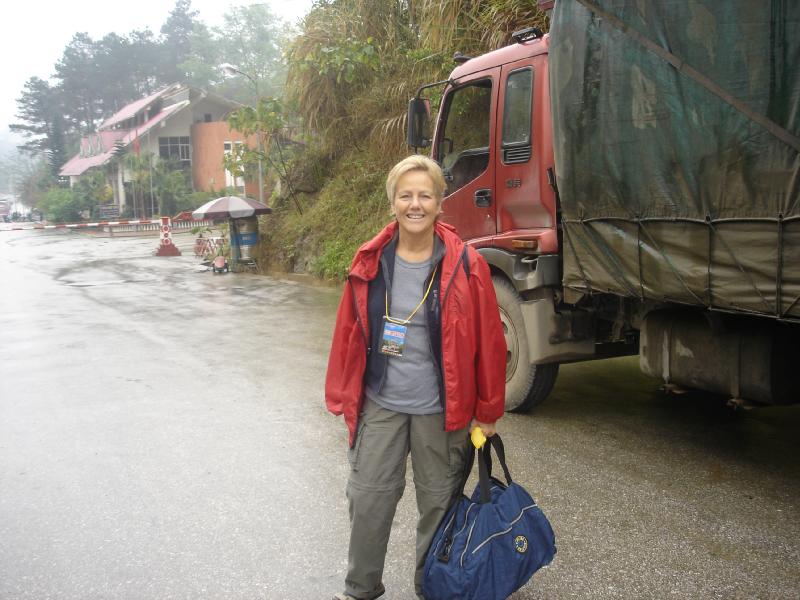 Chinese/Vietnam ese Border - going through customs