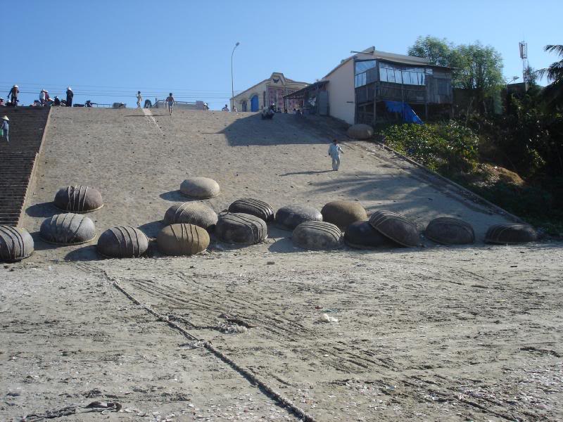 Round Woven Boats - Mui Ne