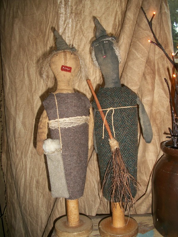 wee witches(pineber ry lane pattern)