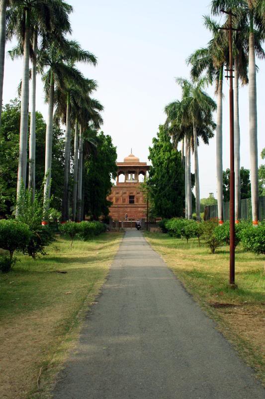 Entrance to Khusrau Bagh