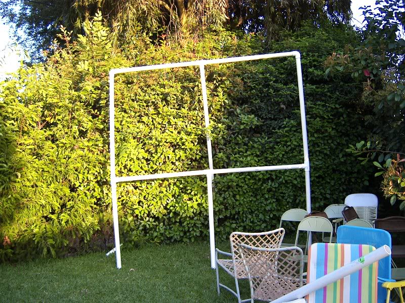 Looks good. Now its time to put up the screen.