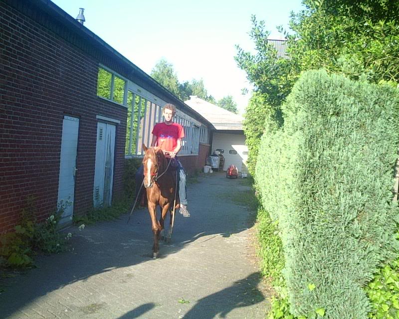 Hans rijdt even een stukje