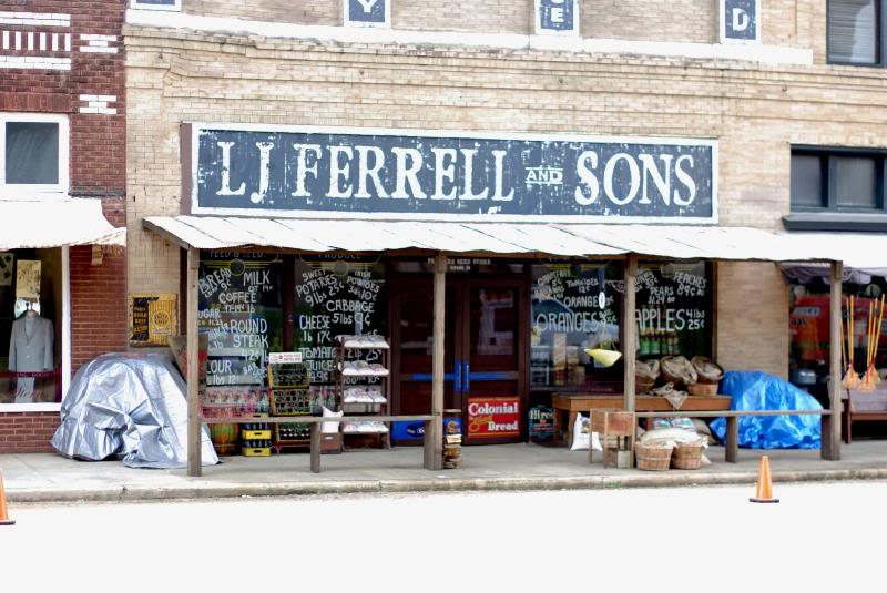 L J FERRELL AND SONS GROCERY