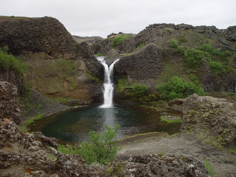 Waterfall in Gjain