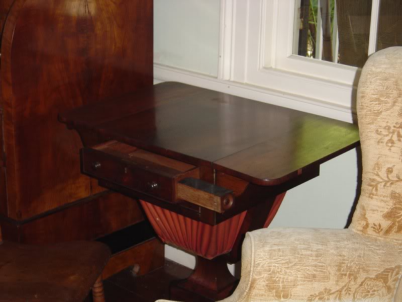 audubon house parlor 5 - sewing table