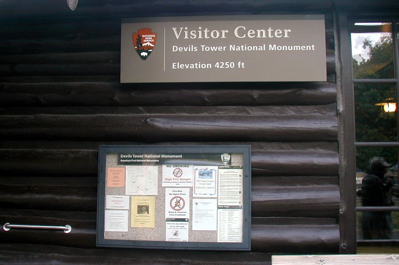 2007-07-21 DevilsTower VisitorCenter4 Sign