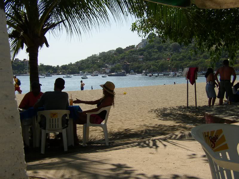 Casa Arcadia, Luis, Alex(RIP), Deb, Nov 2005