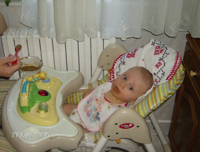 am scaunel cu jucarie