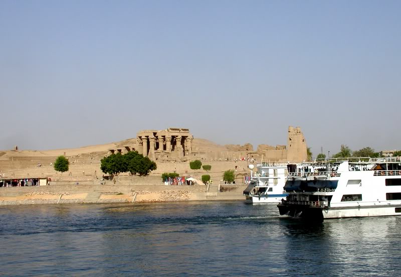 Kom Ombo Temple04