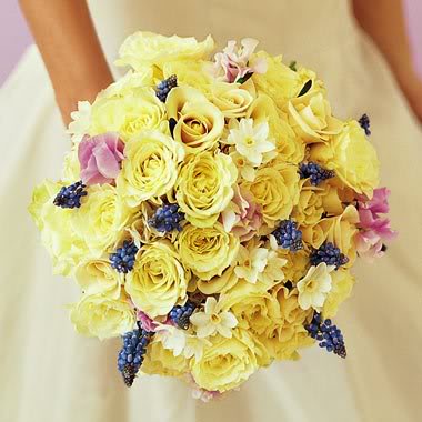 beige annemarie roses, lavender sweet peas, grape hyaci...