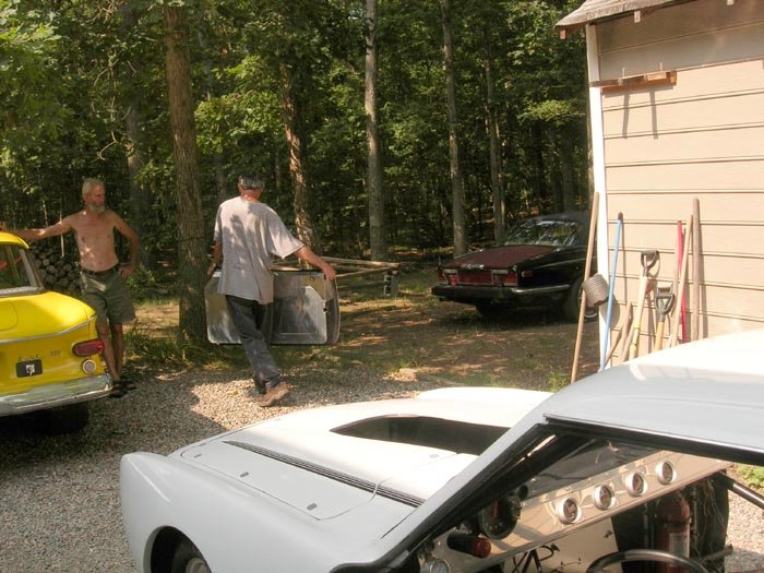 tom's race avanti tom hauling door