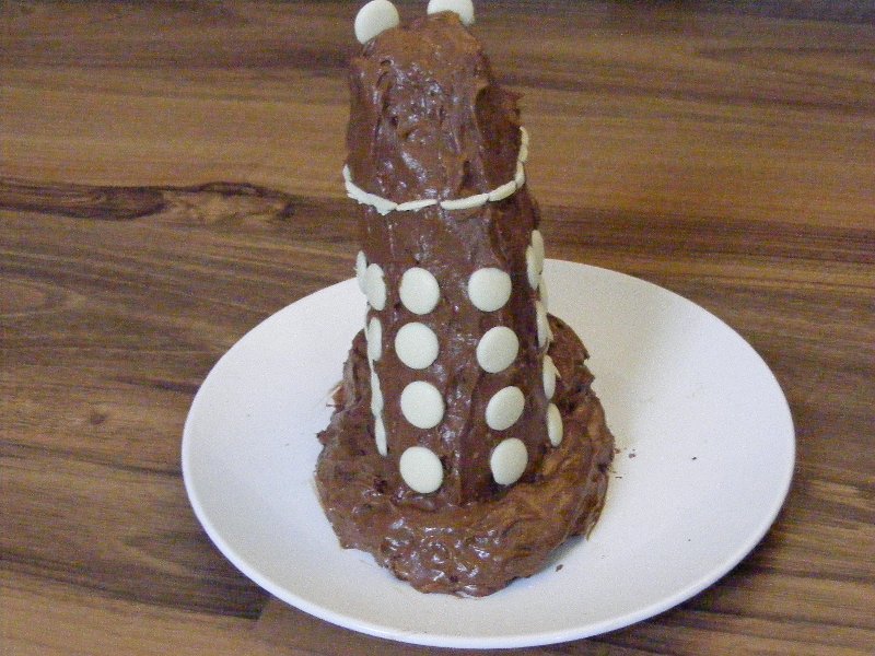Dalek cake