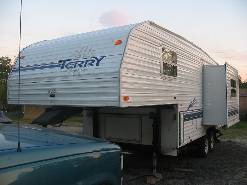 terry 5th wheel 003