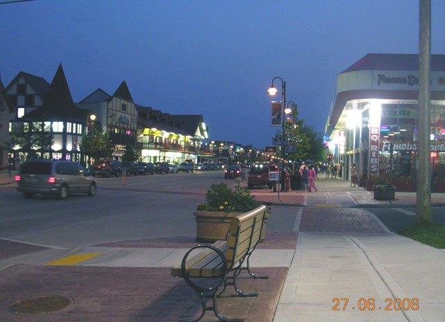 032wisdellsmain strip