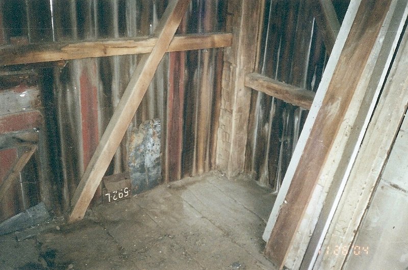 a002 se corner int. before