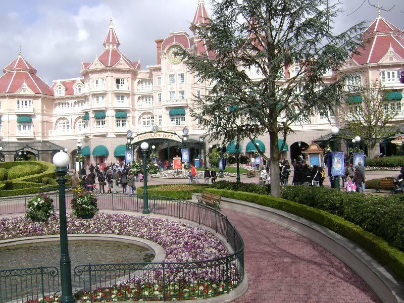 ...in sfarsit portile