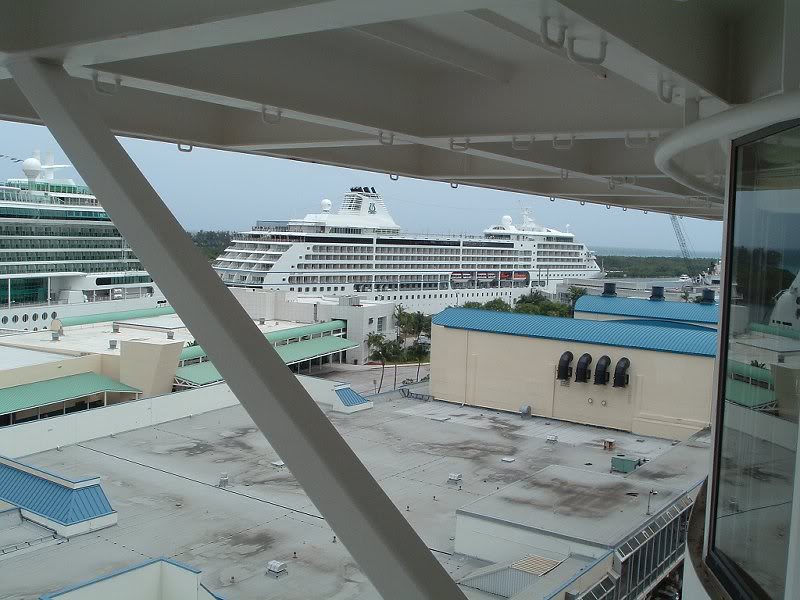 Cruise Ships - dscf0083