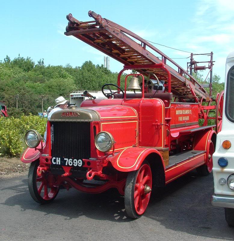 pre-war leyland fire appliance