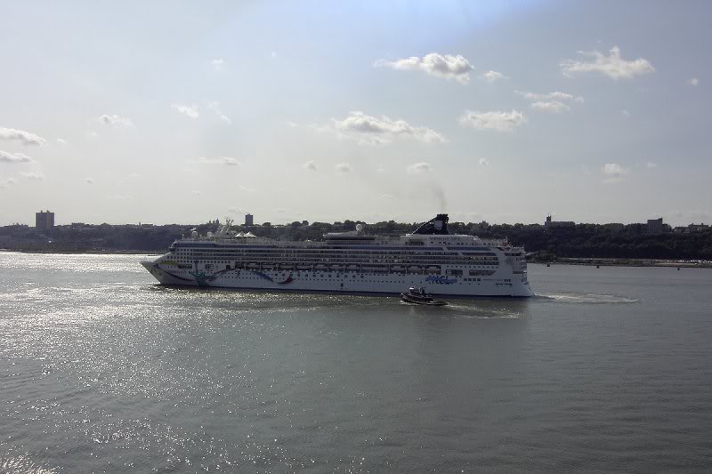 Norwegian Dawn 3 081107