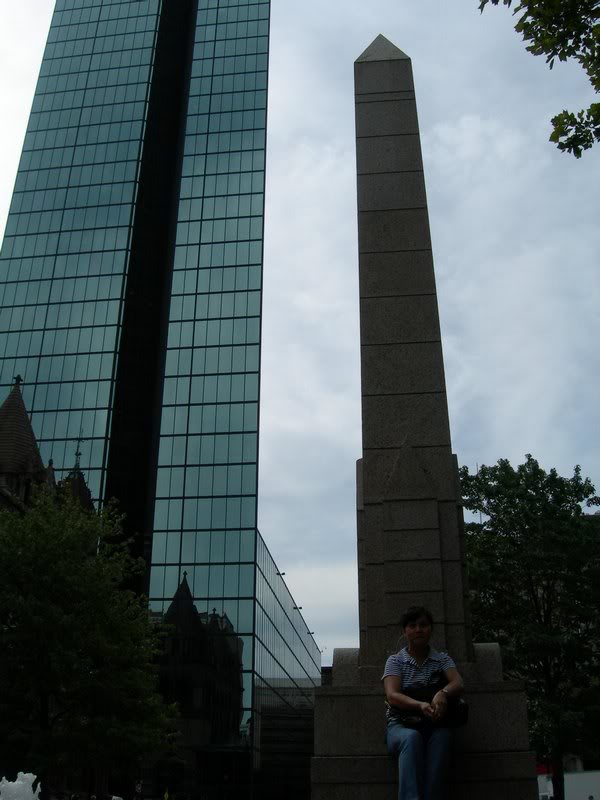 Momsi near the fountain