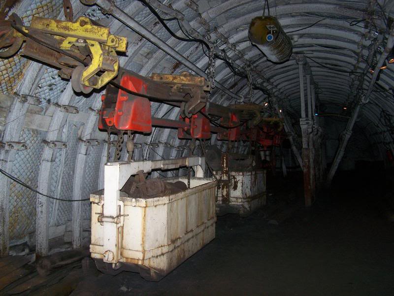 Bennes de charge de la mine Couriot 1