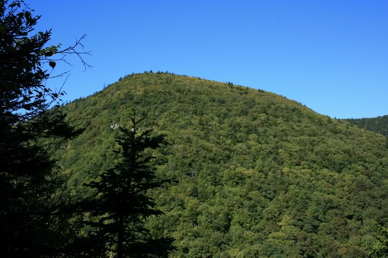 SUGARLOAF FROM TWINS 1ST LOOKOUT