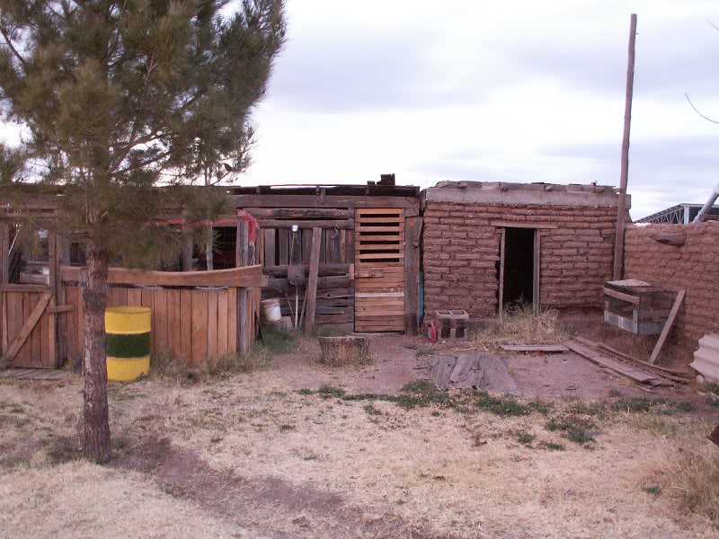 First RV park - Las Metates - part farmyard, part RV pa...