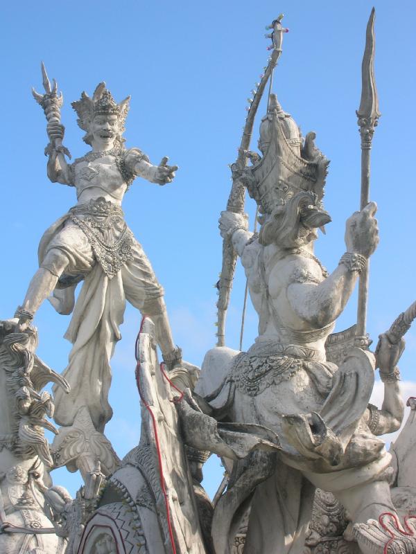 Patung Satria Gatotkaca 1