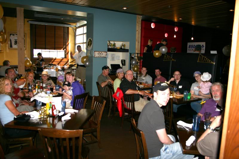 2007-07-28 2414 - u of idaho alunni assoc at blake st t...