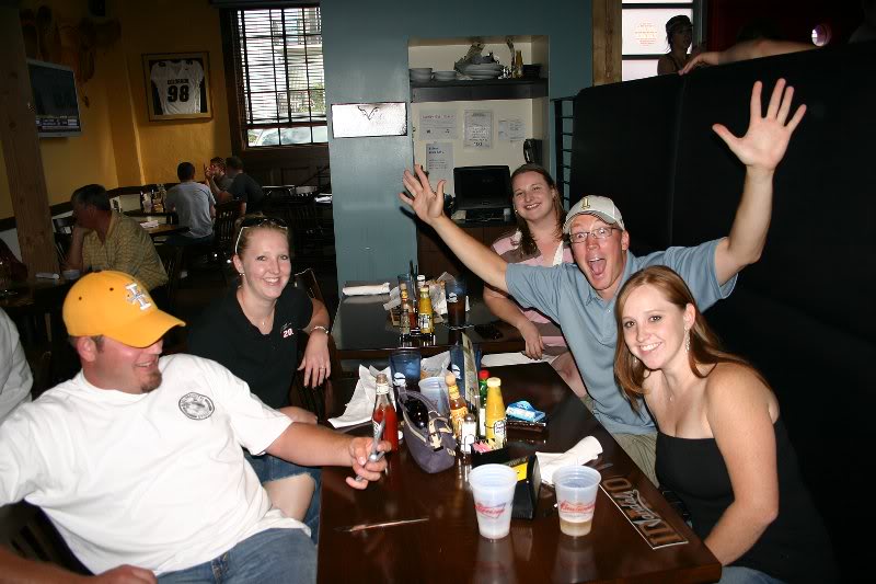 2007-09-22 2571 - u of idaho alumni at u of i v norther...