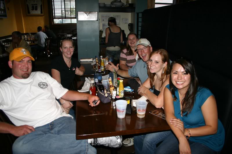 2007-09-22 2572 - u of idaho alumni at u of i v norther...