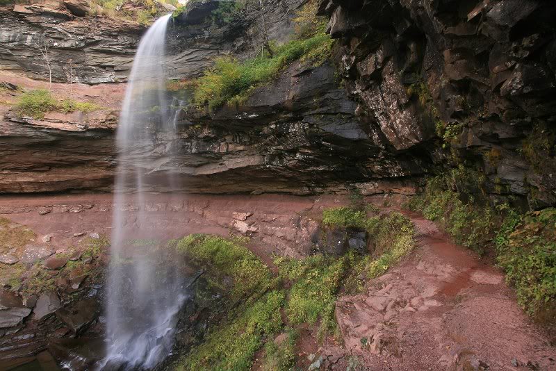 Ledge path behind upper falls