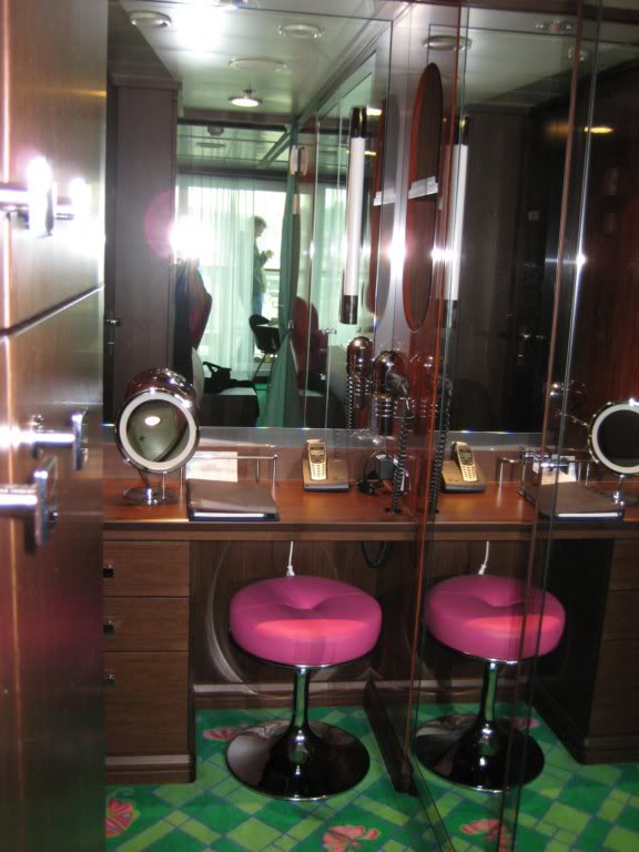 NCL Gem penthouse 8132 dressing table