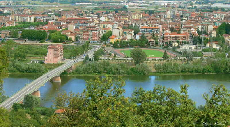 P1050252 La citt� di Chivasso vista dal Terrazzo del Ca...