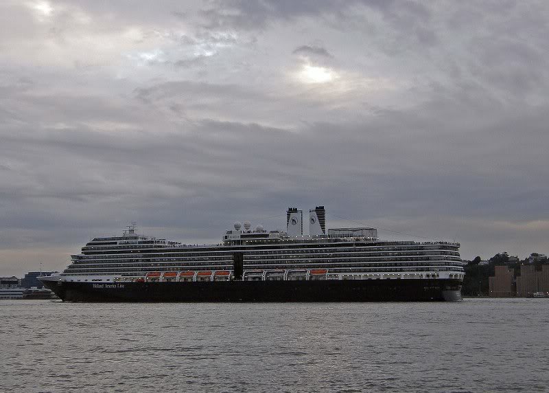 Eurodam NYC 08-08-29 B