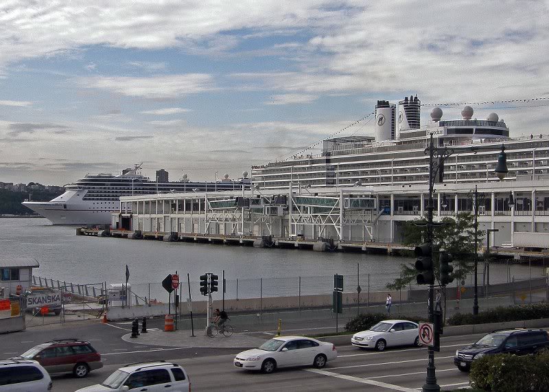 Eurodam NYC 08-08-29 C