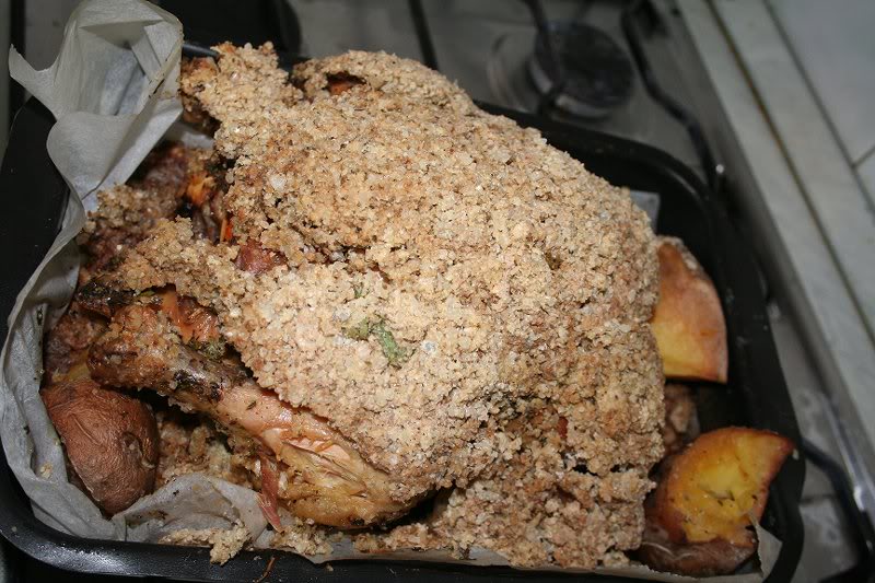 Pui in crusta de sare