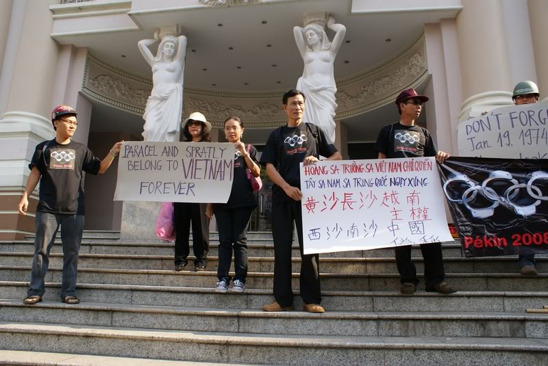 2203232507_5661 3d76be_o