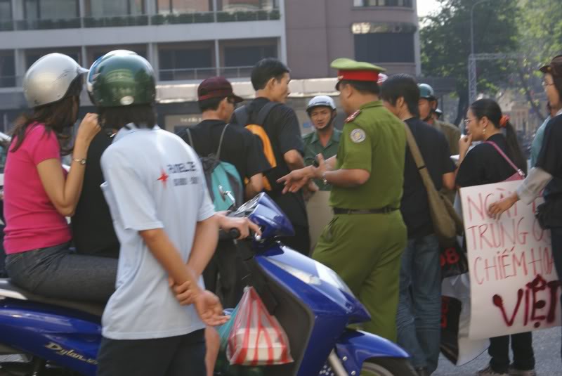 2203247263_9a9b 2f5cea_o