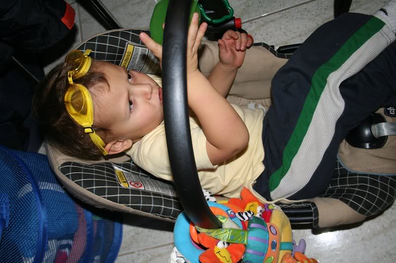 scafandrul intr-un car seat cu un numar mai mic