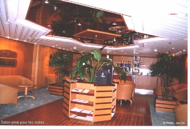 Salon privé pour les suites et Diamond Member