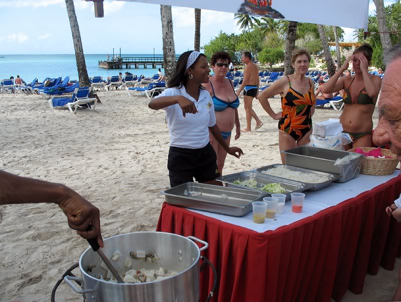 adding the mariscos_7717